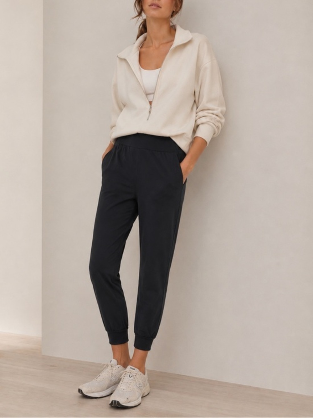 Varley Siena black cropped jogger pants XS